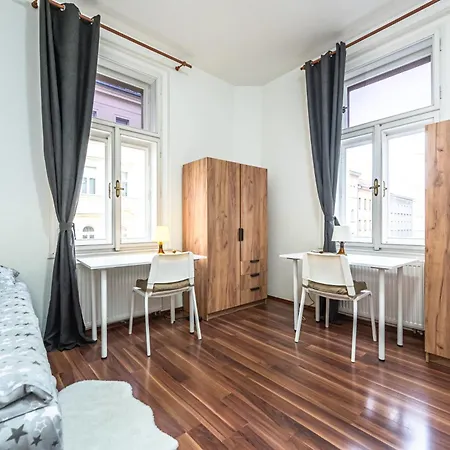 Apartment Kamenicka 23 Prague