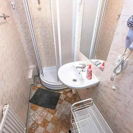 Kamenicka 23 * Prague