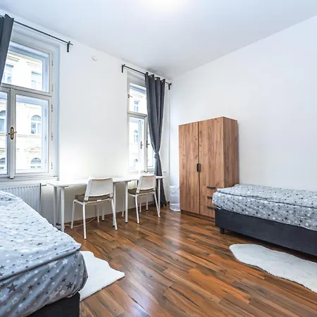 Kamenicka 23 Daire Prag