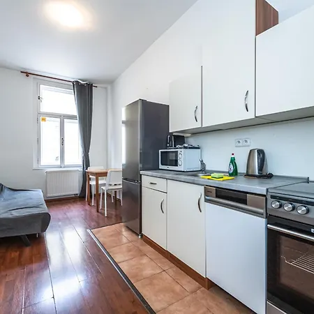 Kamenicka 23 Daire